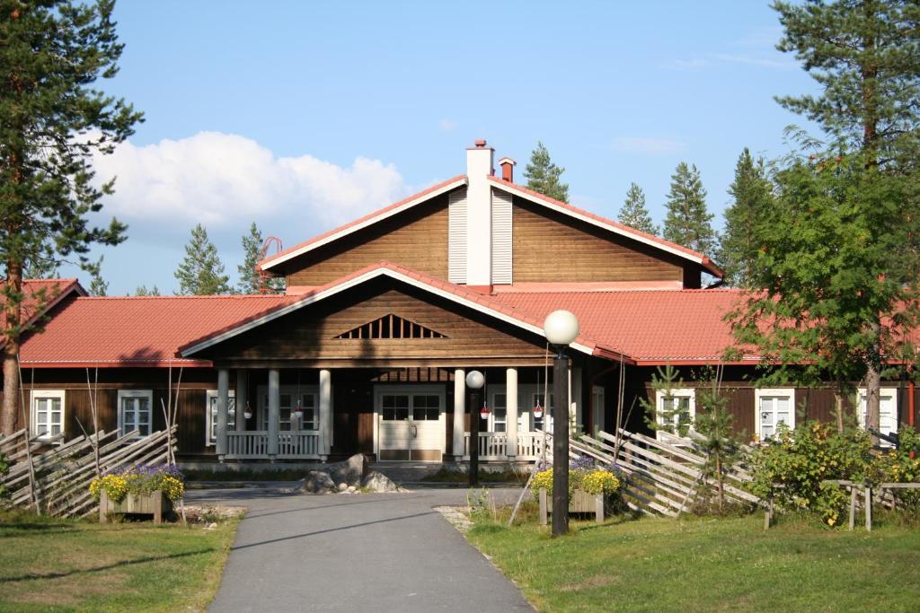 Апарт отель Metsaekartano Outdoor Centre Кеттуланмяки Экстерьер фото